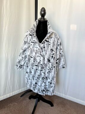 Peck & Peck Black and White Embellished Jacket